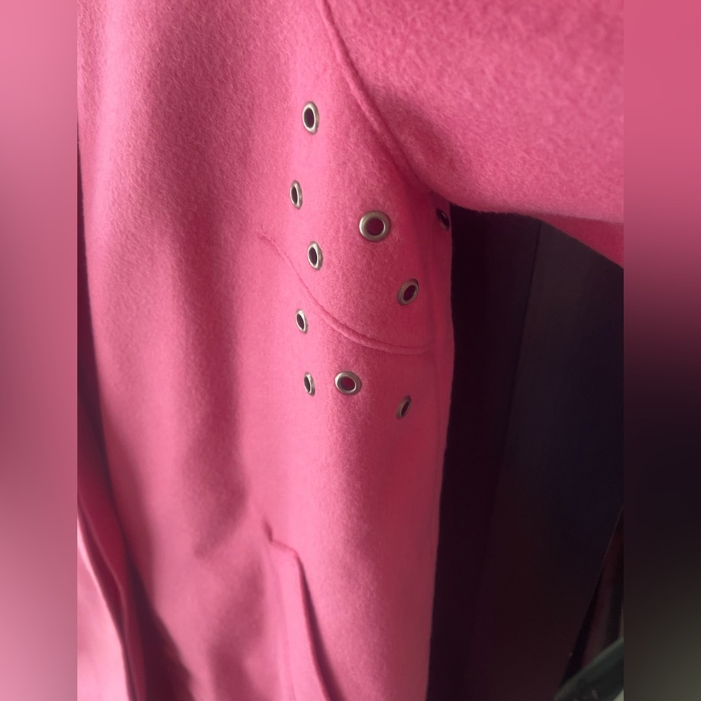 Pink coat - Picture 10 of 10